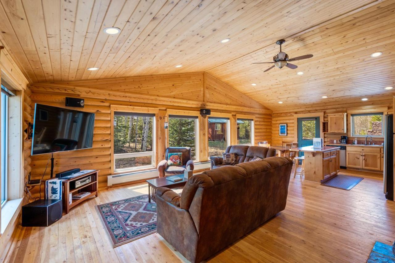 Lazy Fox Cabin West Yellowstone Exterior foto
