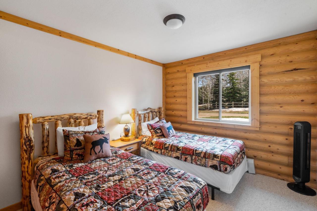 Lazy Fox Cabin West Yellowstone Exterior foto